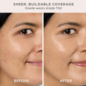 PÜR MINERALS pump close-up highlighting easy, mess-free dispensing