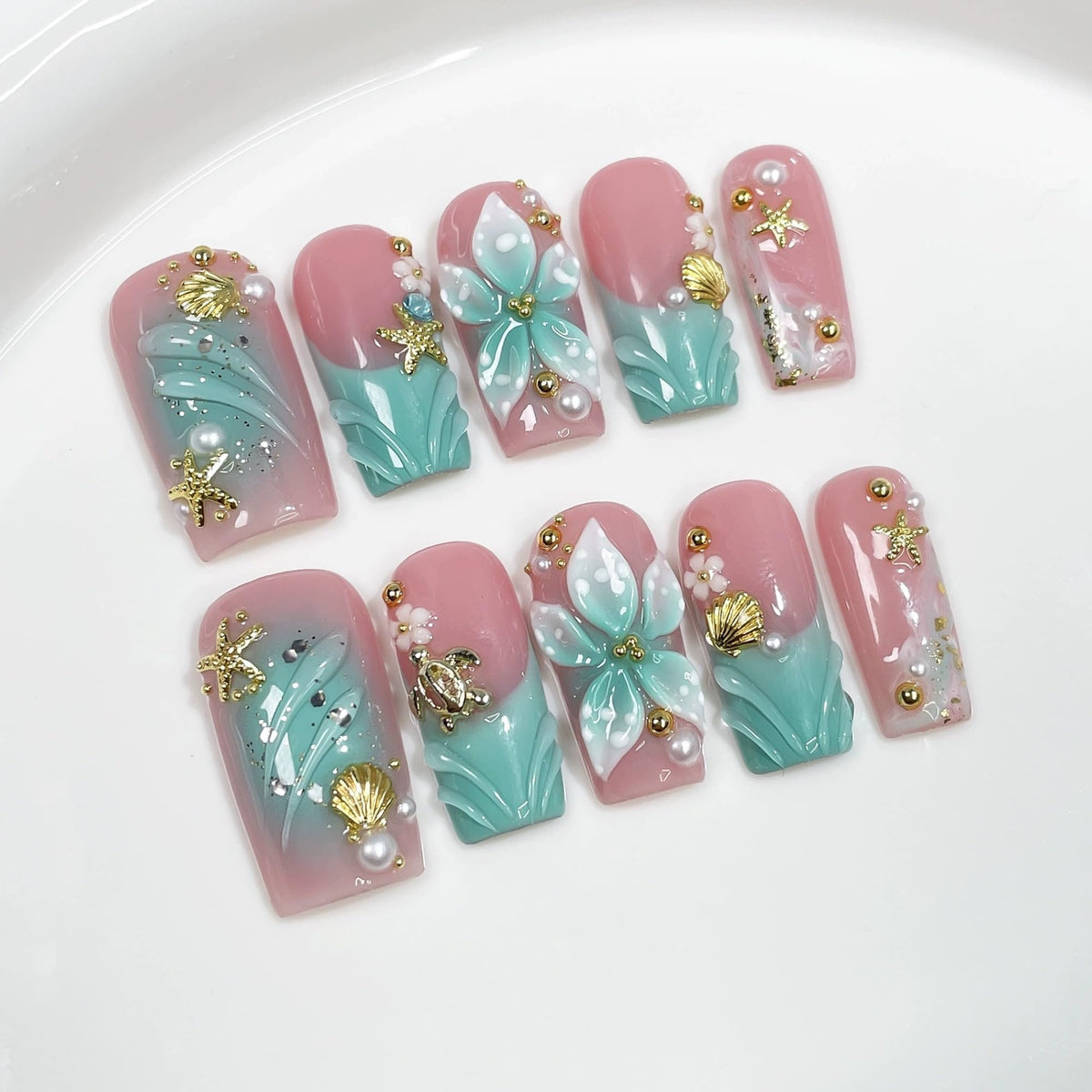 Qicaijia front packaging showing full 10-piece set and polished look