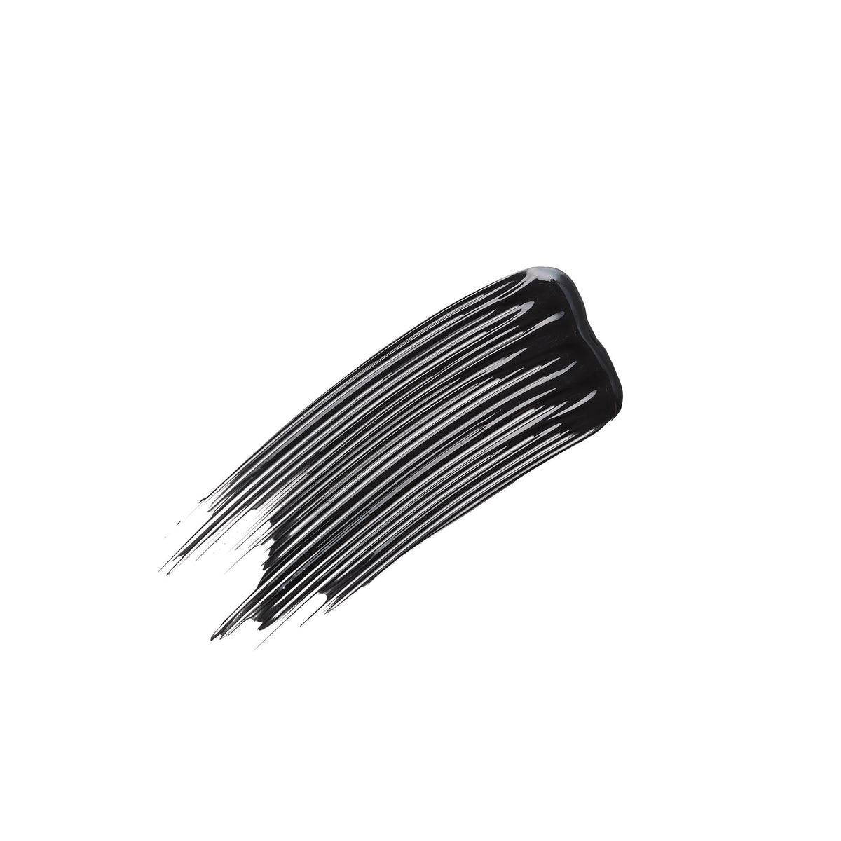r.e.m. beauty brush close-up revealing molded bristles for precise separation