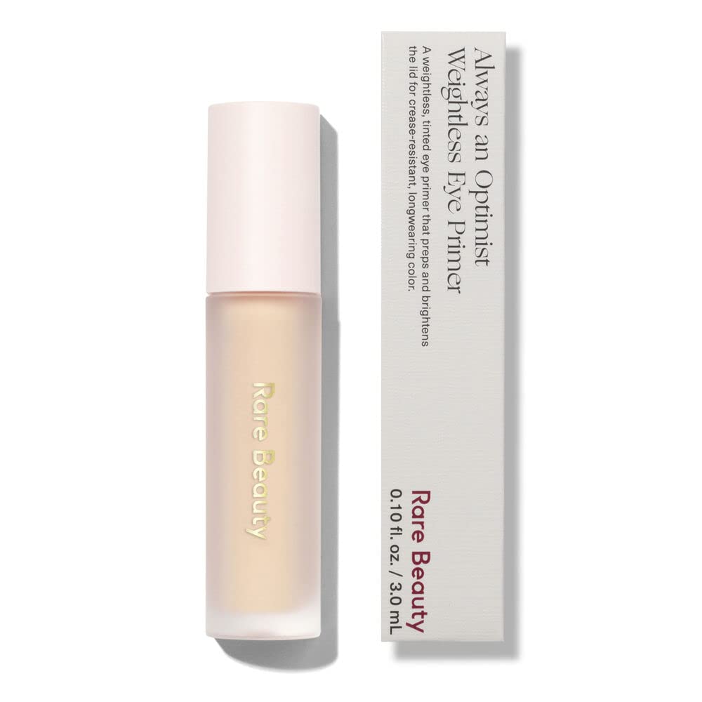 Rare Beauty primed eyelid in lifestyle setting demonstrating enhanced color and crease control
