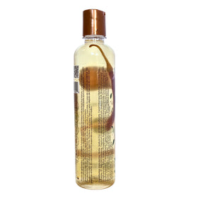 Ritual Botanico shampoo foam texture demonstrating gentle, effective lather