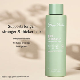 Rizos Curls creamy conditioner texture pour illustrating slip