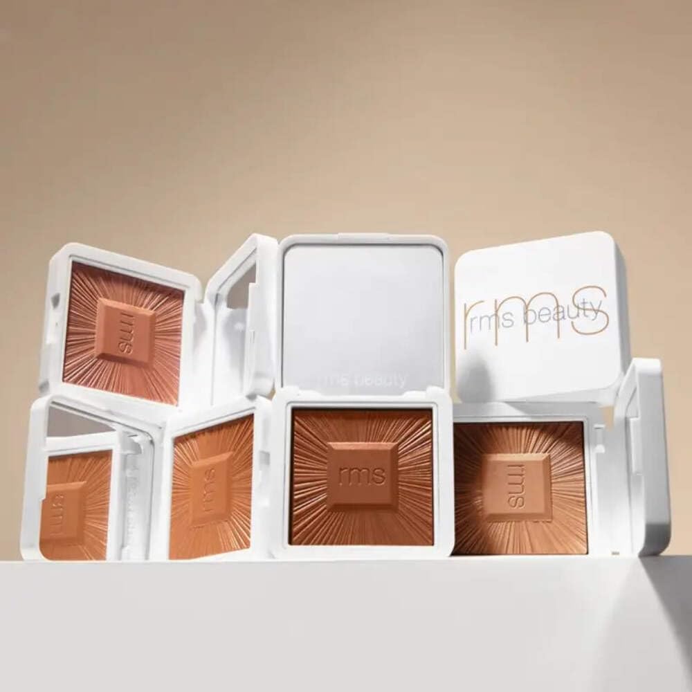 RMS Beauty close-up of gel-to-powder texture highlighting smooth blendability