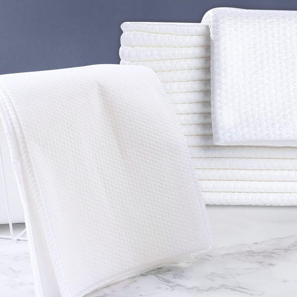 rngwaper open pack with stacked towels illustrating easy storage