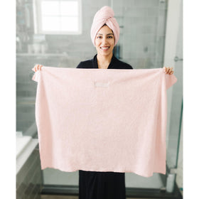 ROLSHOL microfiber texture close-up highlighting soft fibers and absorbency