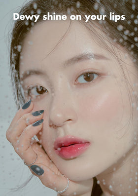 rom&nd lifestyle flatlay with makeup items showing versatile daily-wear benefit