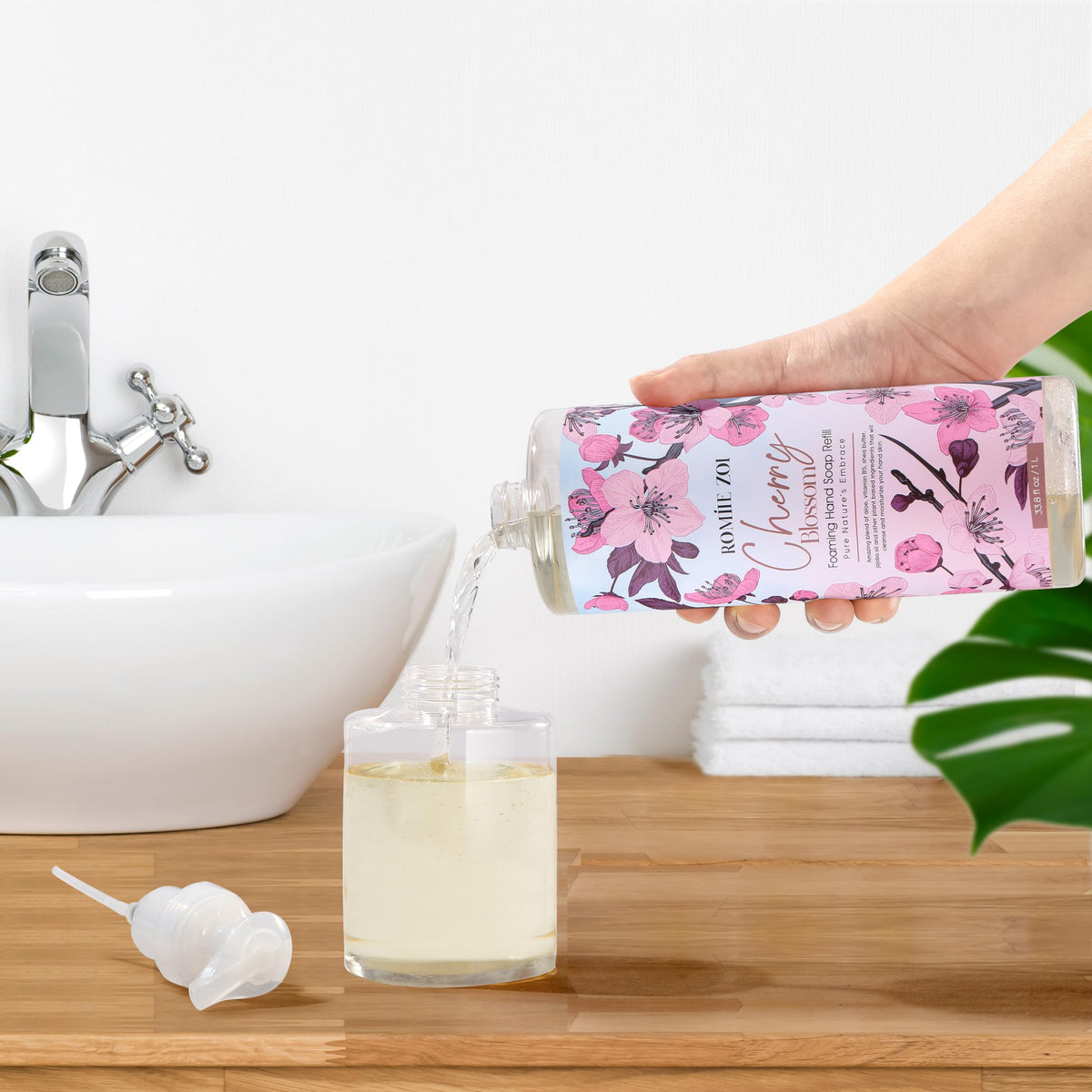 ROMIIE ZOI pouch material and spout detail emphasizing eco-friendly packaging