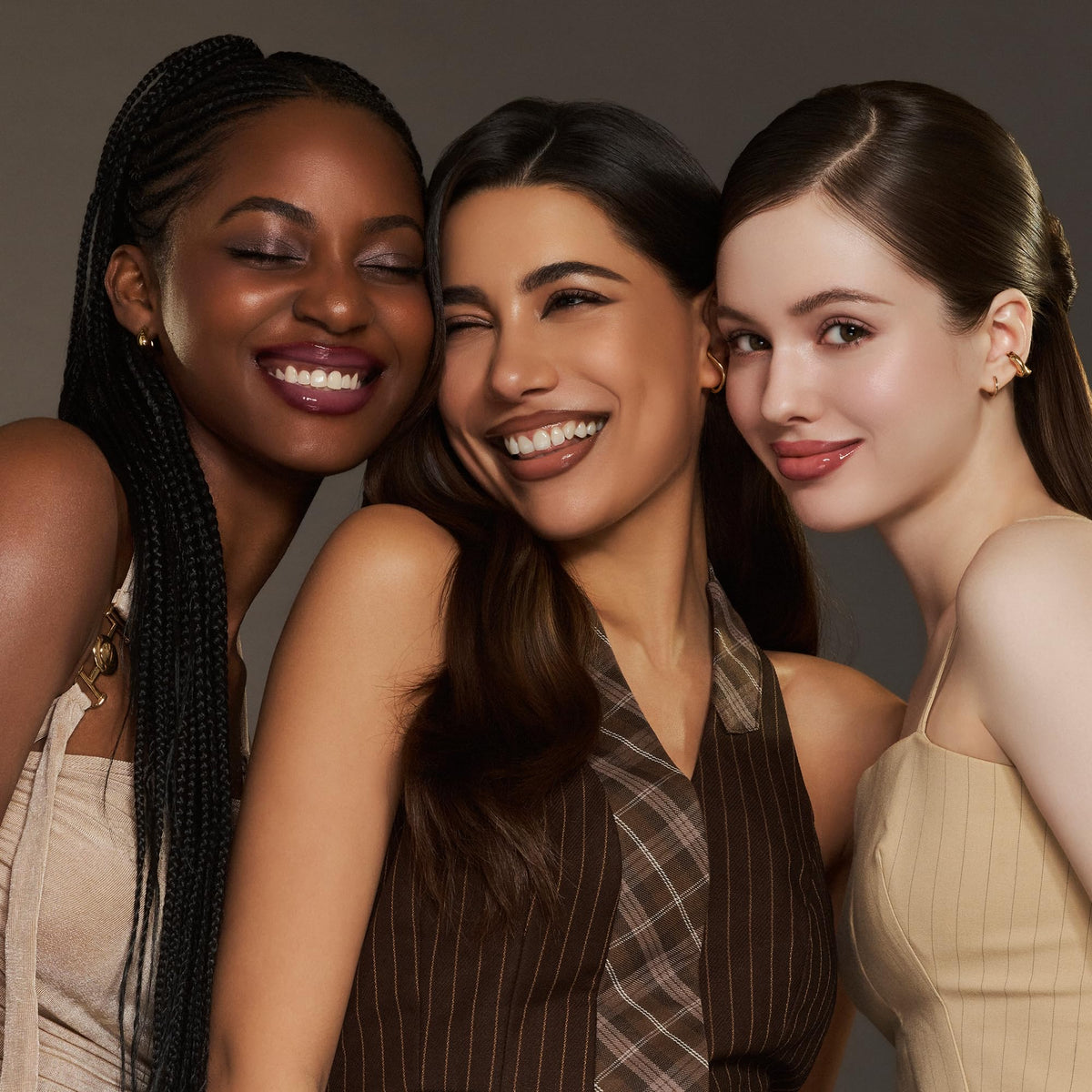 rom&nd lifestyle model wearing Sweet Fig demonstrating everyday glossy look and flattering color
