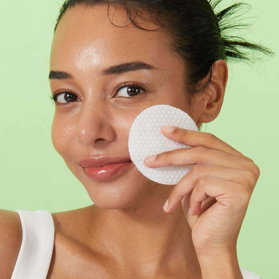 ROUND LAB open tin with neatly stacked pads emphasizing convenience and quantity
