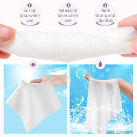 RUIJIU towel in use washing face demonstrating gentle effective cleaning