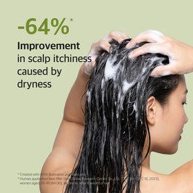 Ryo Root:Gen scalp massage in use illustrating invigorating application and root stimulation