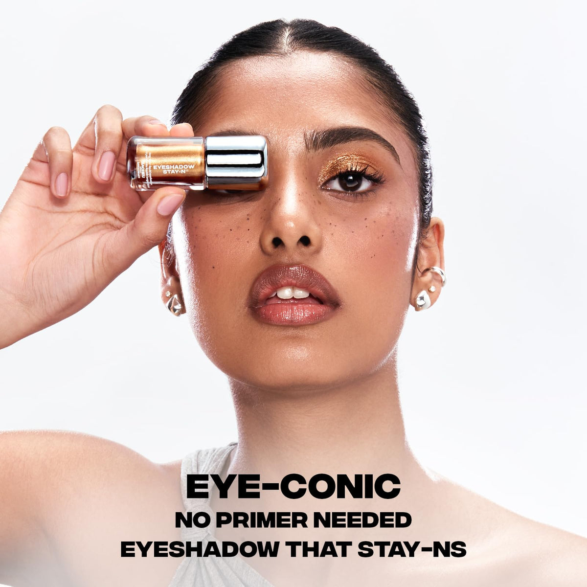 Sacheu precision liner application along lashline for defined eye looks