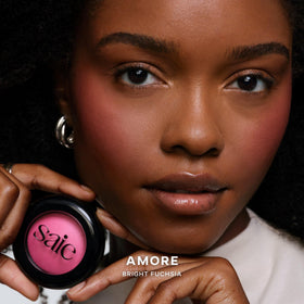Saie SuperSuede brush pickup demonstrating even pigment transfer for controlled application