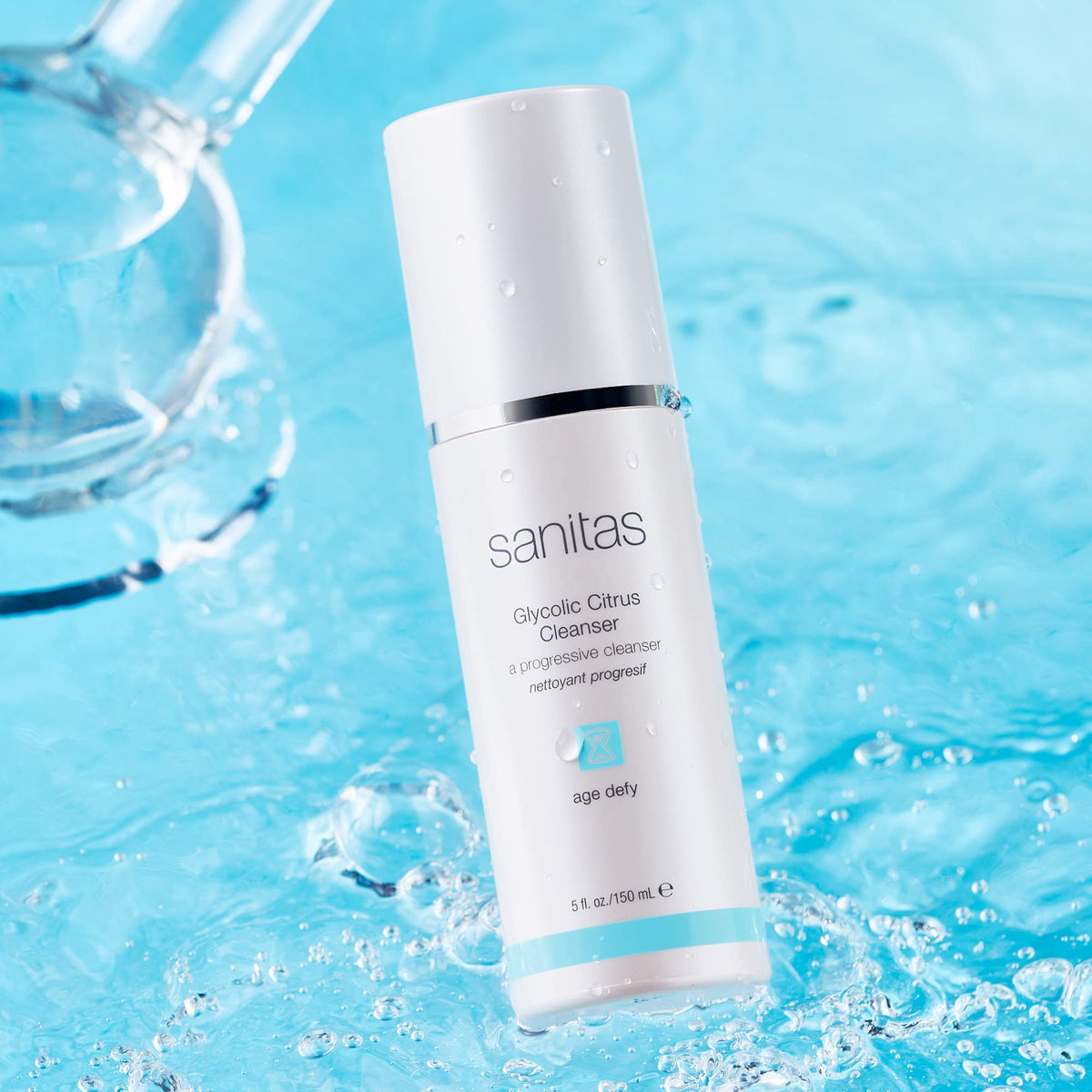 Sanitas glycolic gel texture close-up highlighting smooth consistency for gentle exfoliation