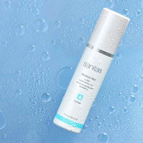 Sanitas close-up of fine mist droplets and lightweight texture for fast absorption