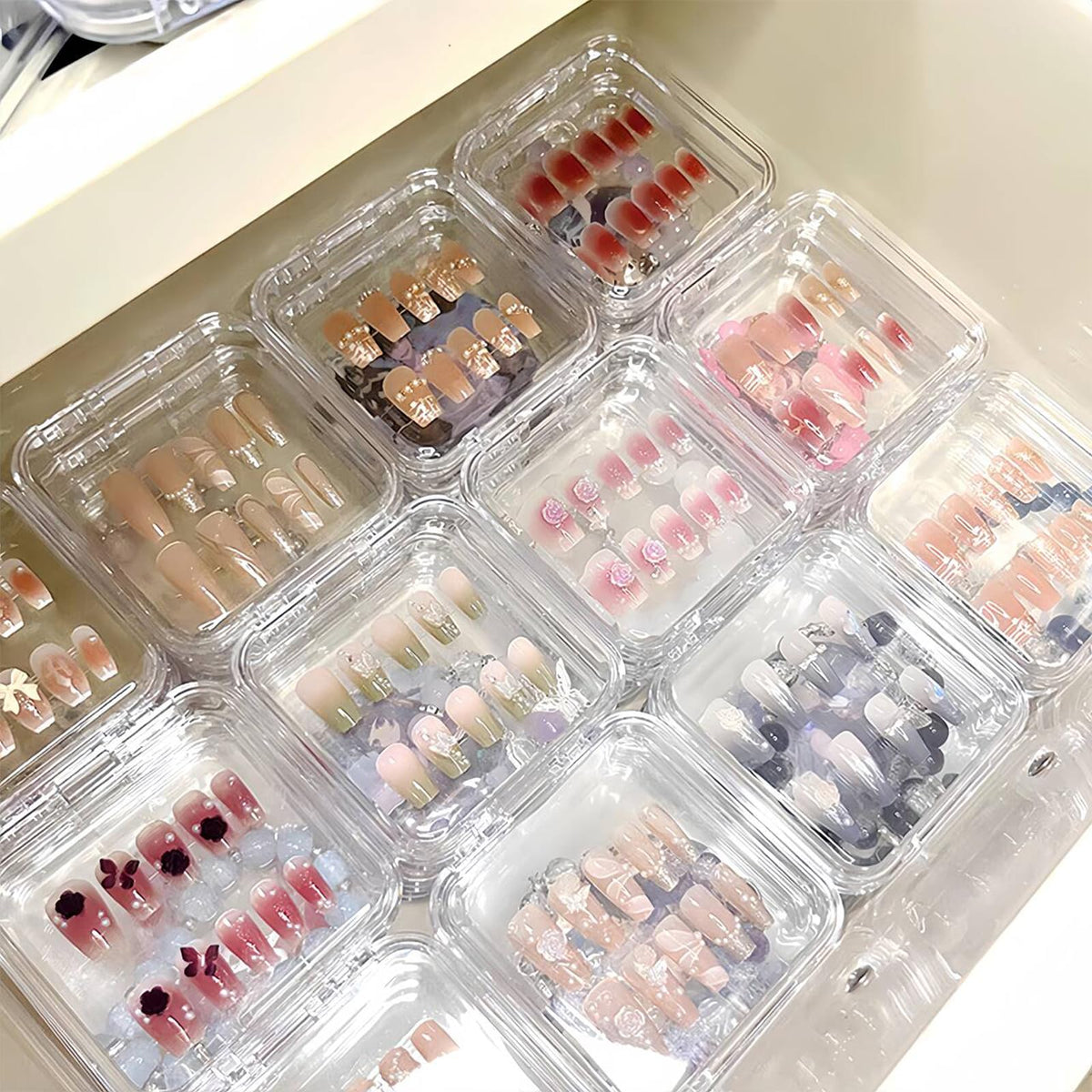 Sawvolker box used to store jewelry and false lashes for versatility