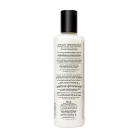 SEEN pump dispensing shampoo foam illustrating easy application