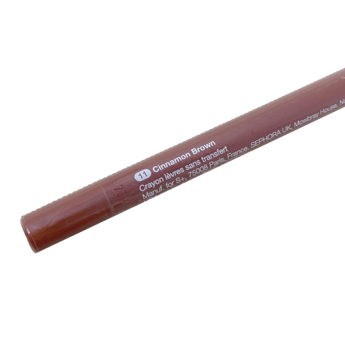 SEPHORA Collection lip liner applied on lips demonstrating longwear and defined contour