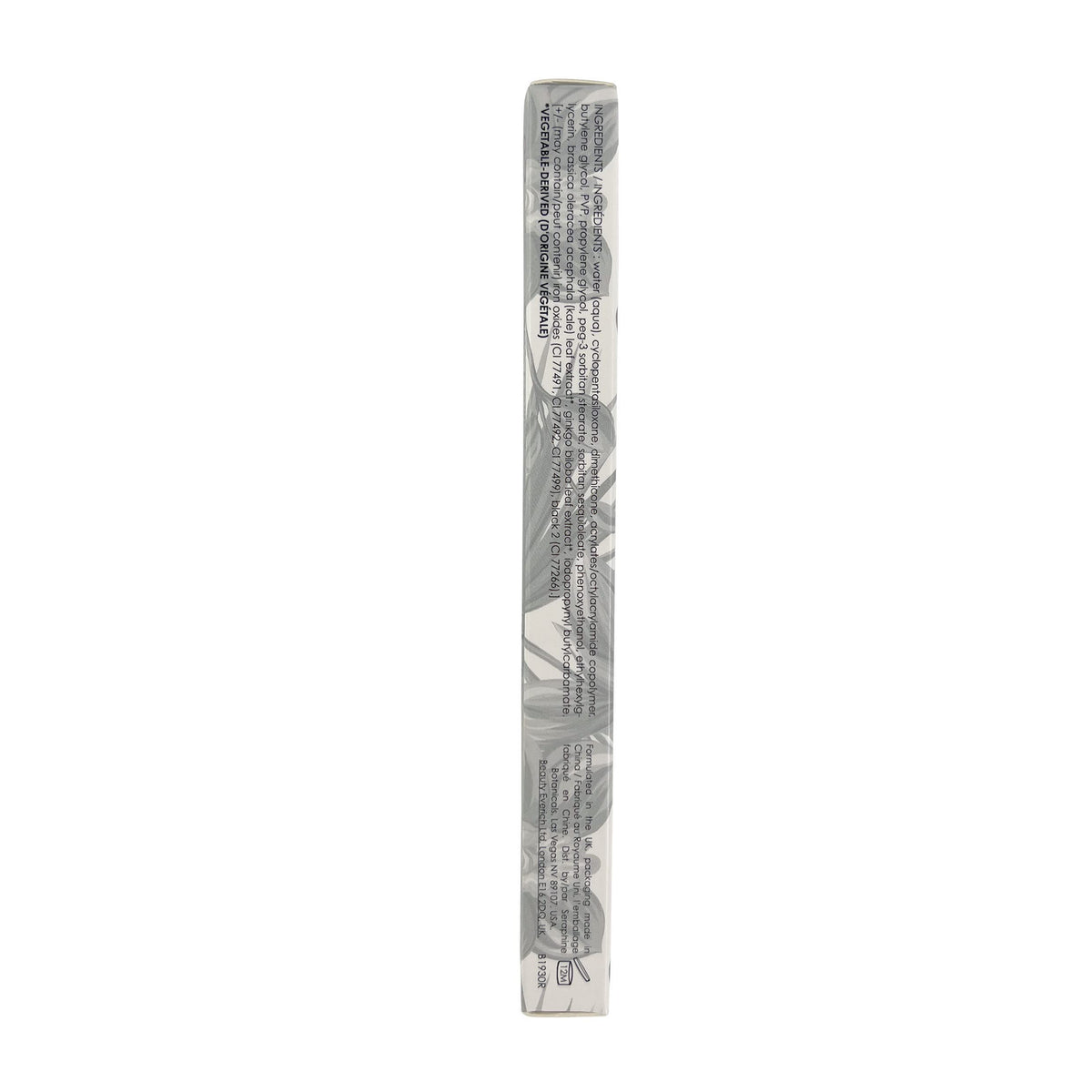 Seraphine Botanicals Luna lifestyle application on model creating a bold winged liner for long-lasting definition