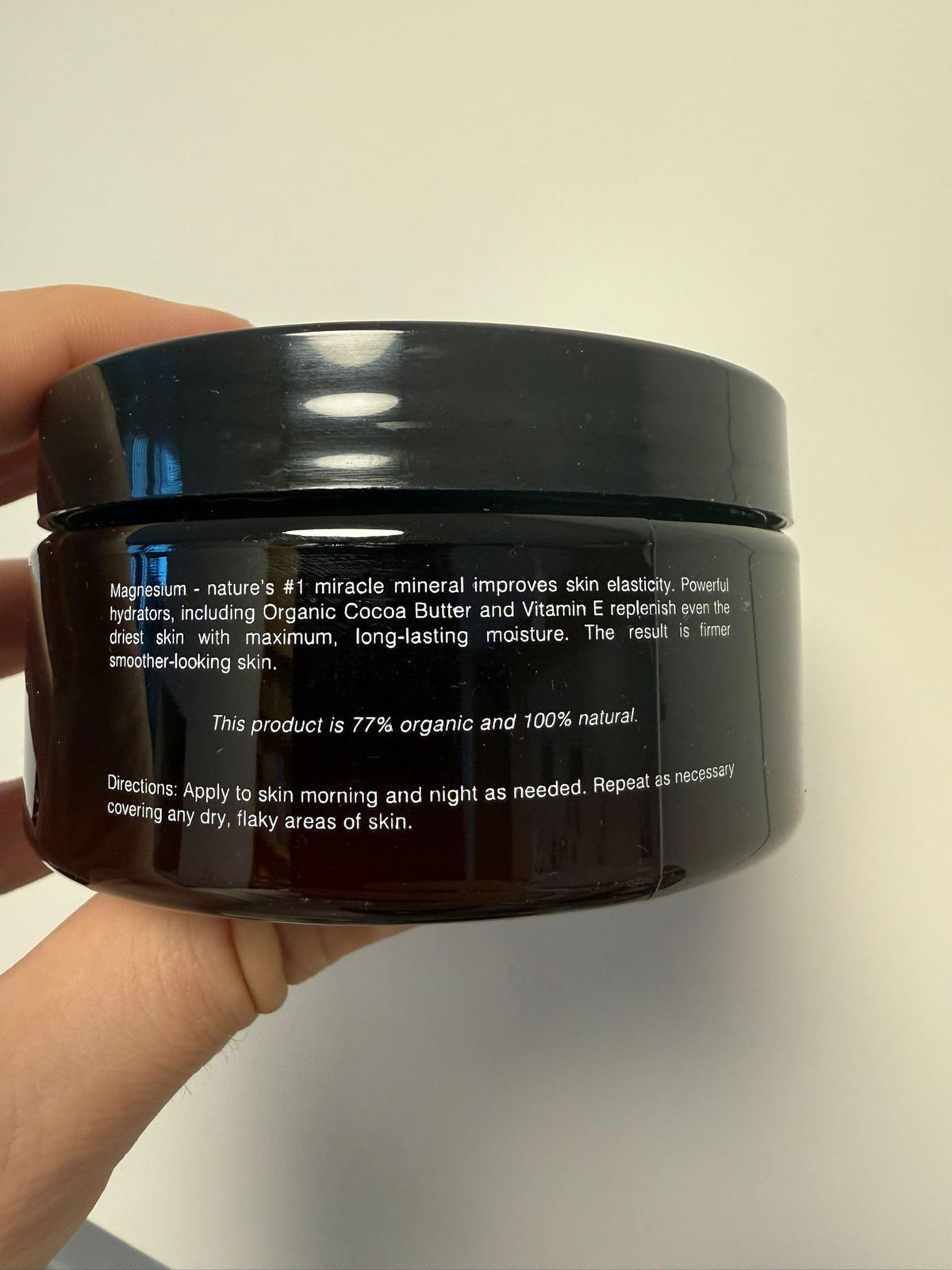 Seven Minerals cream texture close-up highlighting smooth moisturizing benefit