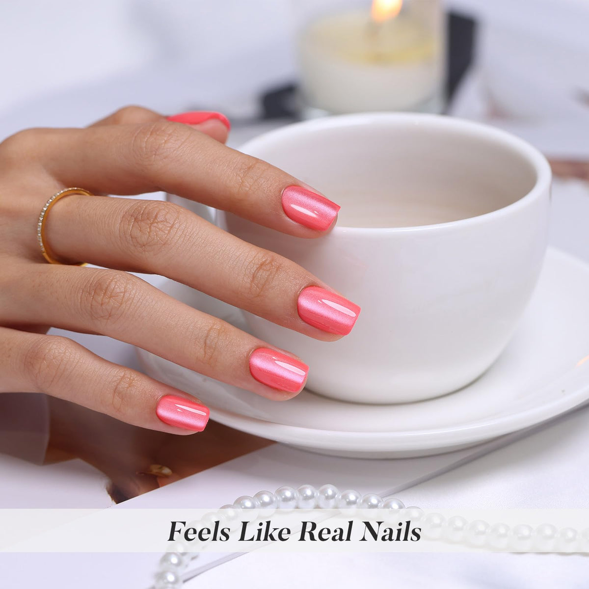 SHANGMENG close-up of one red cat eye nail showing glossy finish and depth benefit