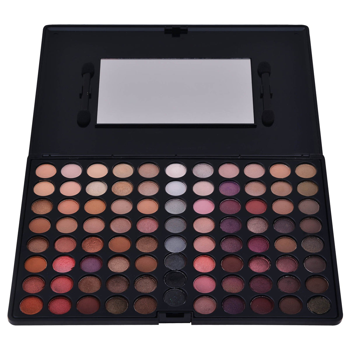 SHANY corner crease application close-up showing depth and precision benefit