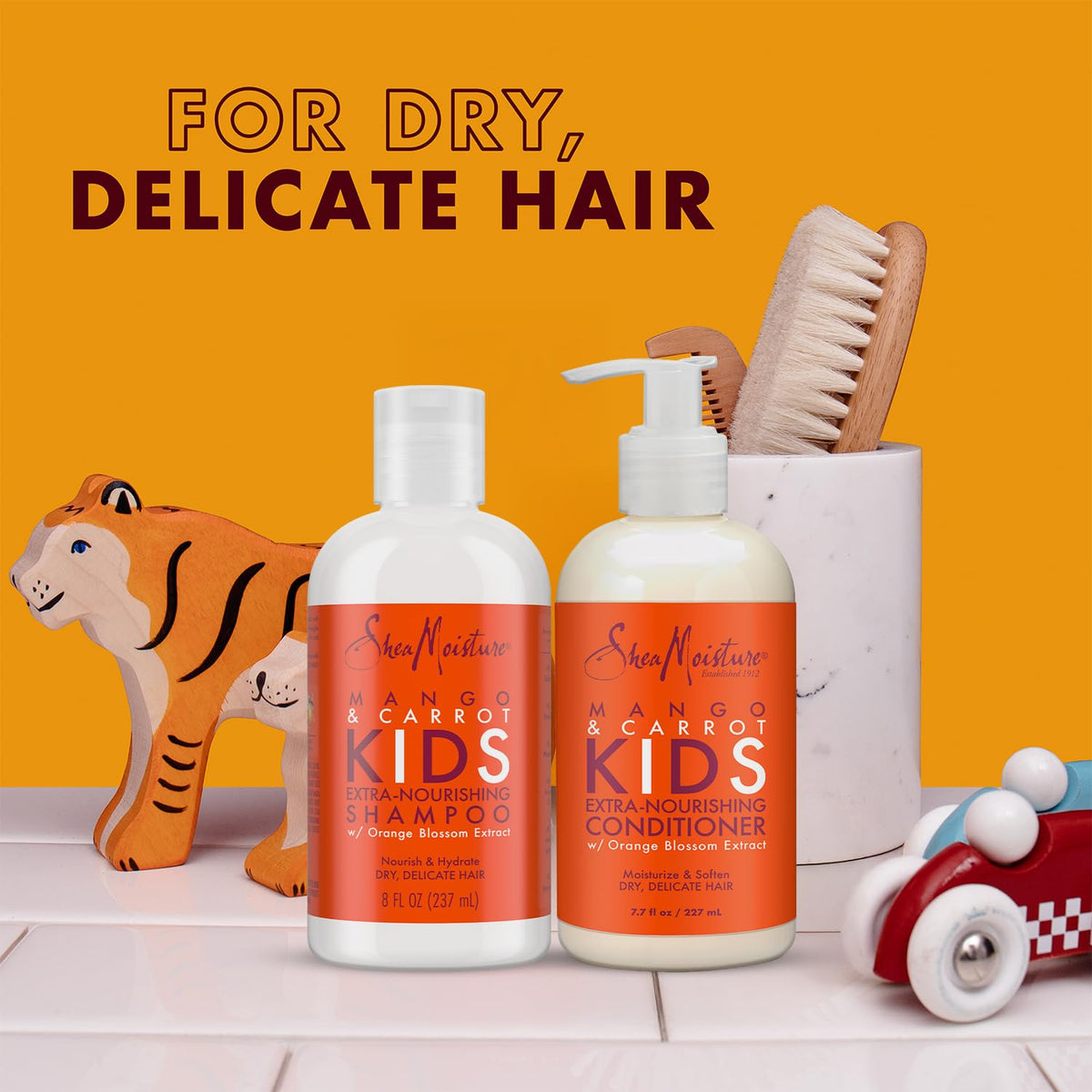 SheaMoisture kids conditioner texture squeezed showing creamy moisture benefit