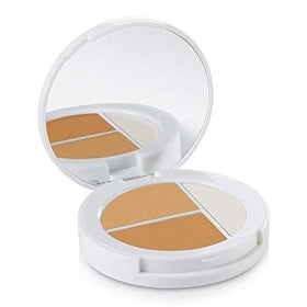Sheer Cover creamy texture close-up demonstrating smooth blendable coverage