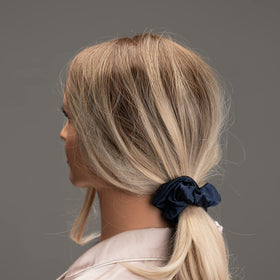 Silmer elastic detail close-up, emphasizing soft strong band for lasting hold