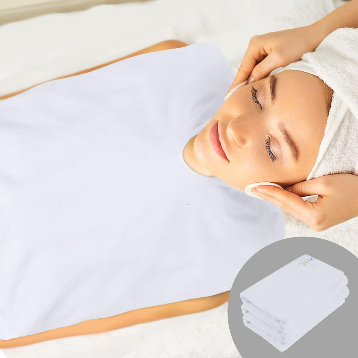 SINLAND folded towels stacked in salon setup indicating organized reusability