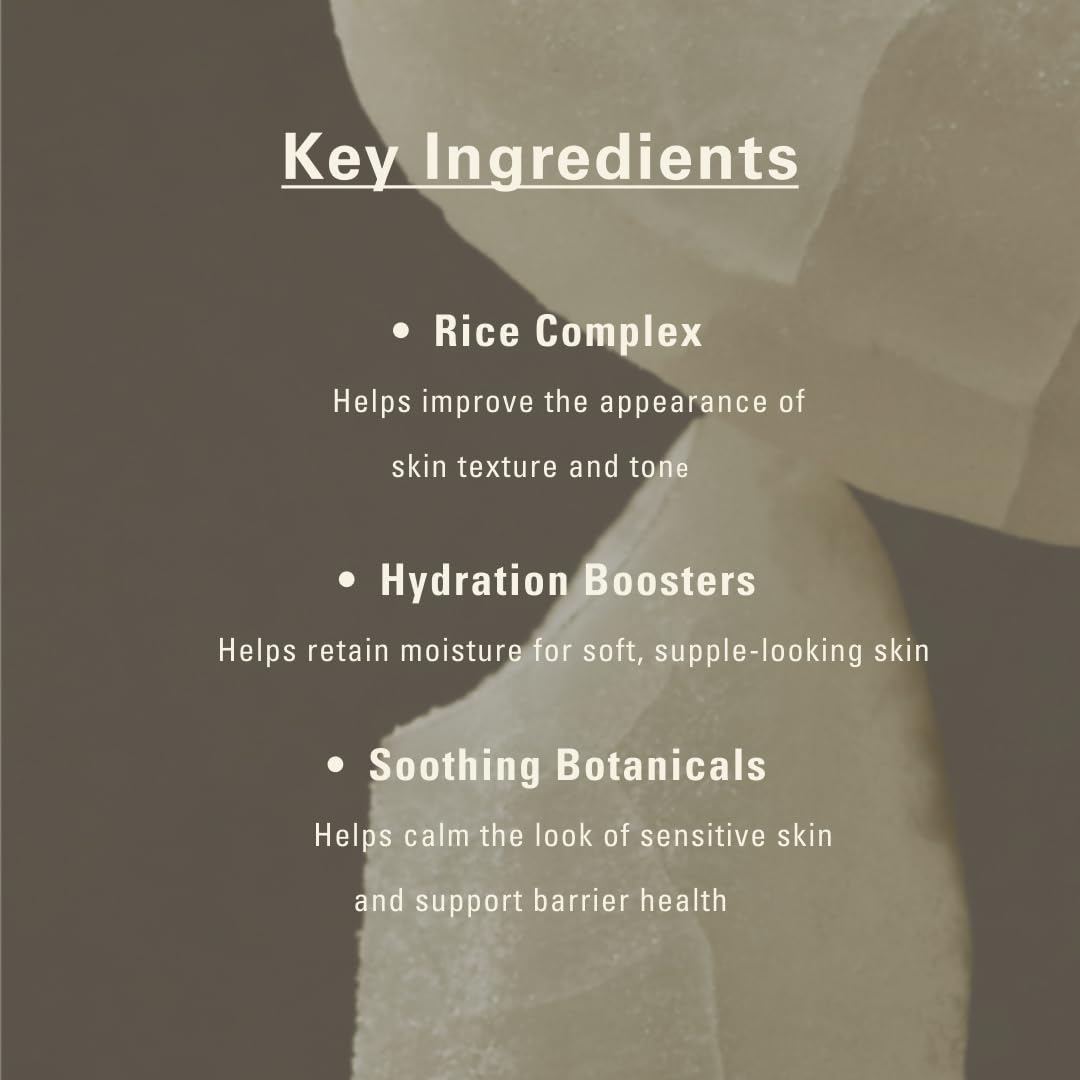SIOT mask being applied to face demonstrating gentle cleansing and hydration