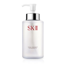 SK-II front bottle showing label and elegant packaging for trusted cleansing