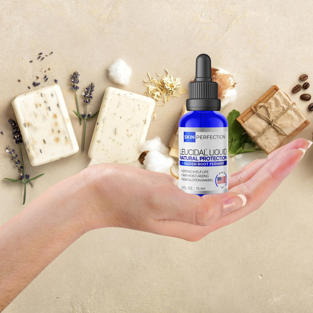 Measuring scoop and bottle illustrating precise dosing of Skin Perfection for reliable results