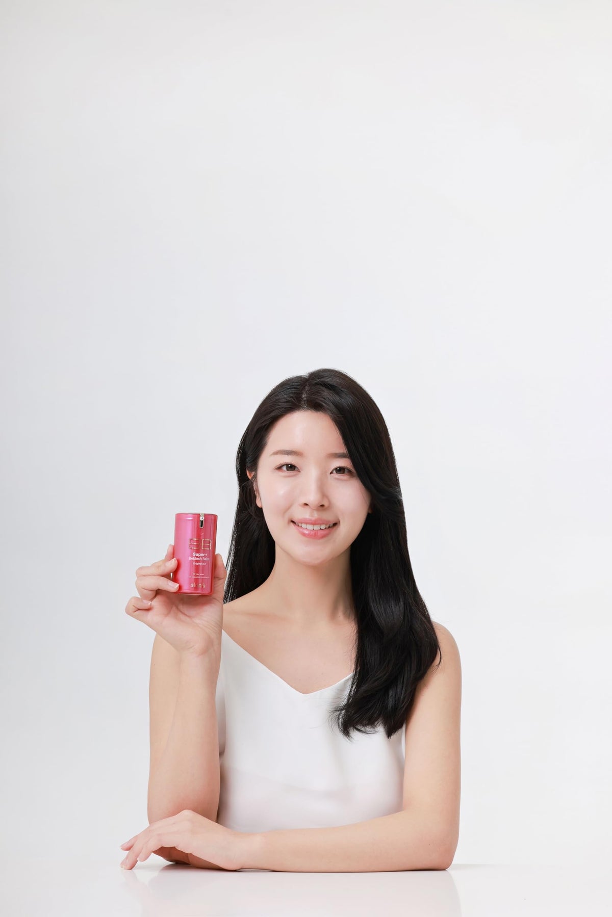 SKIN79 open cap and nozzle highlighting easy-dispense benefit for controlled application