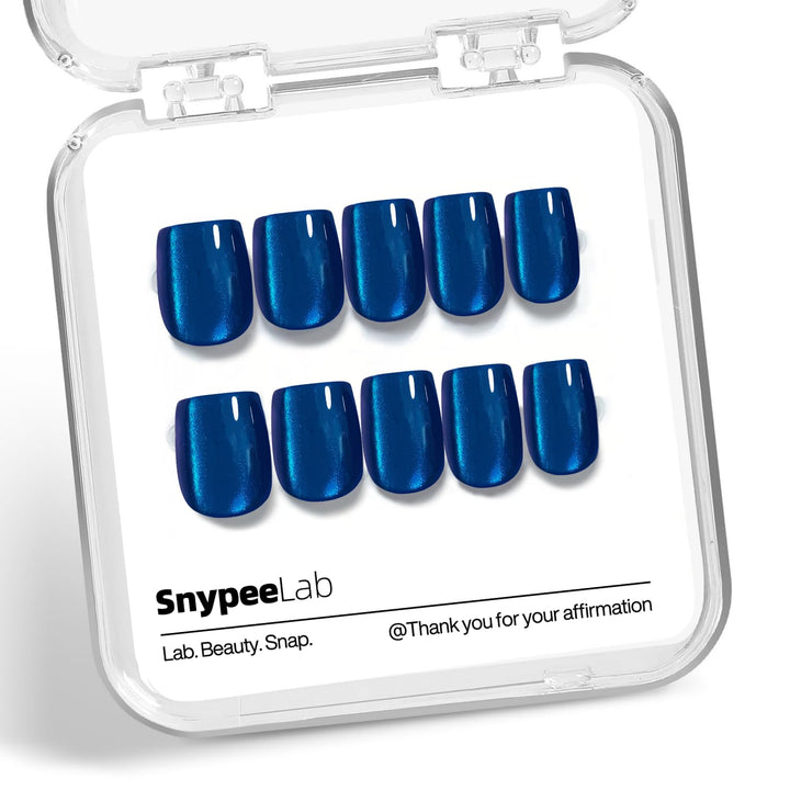 SnypeeLab front packaging showing royal blue press-on set and kit