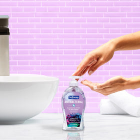 Softsoap pump closeup demonstrating easy dispensing and controlled dosage