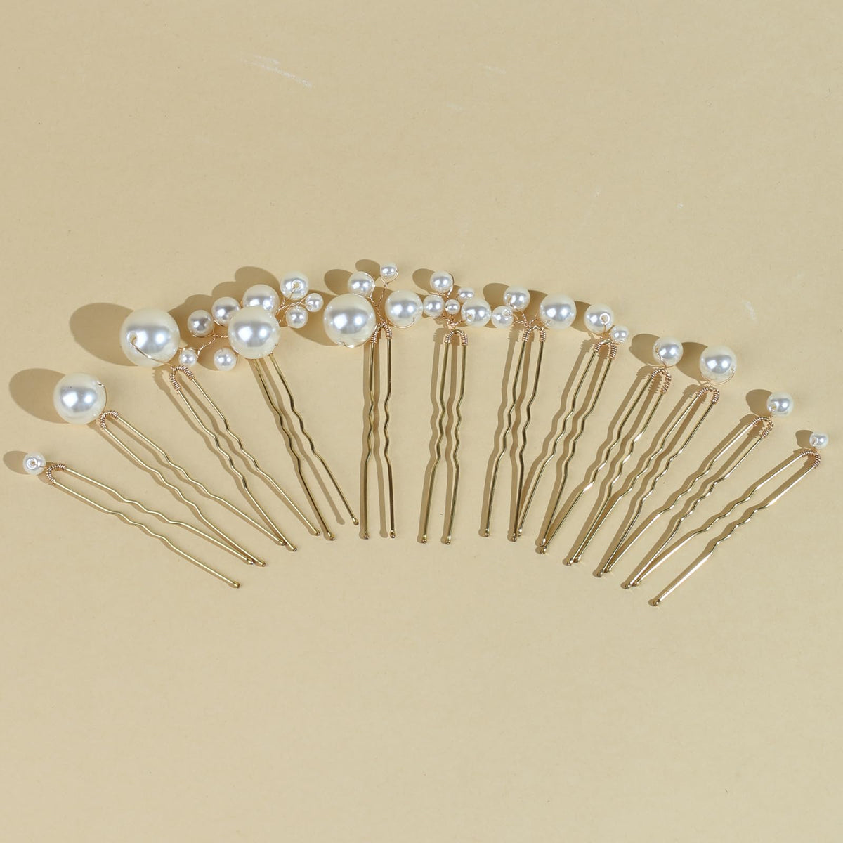 SOLENY wavy shaft texture showing secure grip for hairstyles