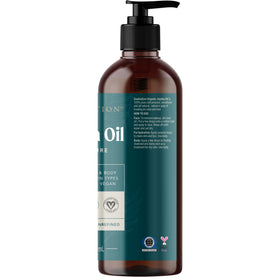 SOULSATION hand applying oil to face delivering gentle hydration