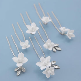soulshow bridal lifestyle scene showing pins enhancing wedding hairstyle charm