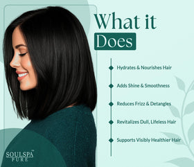 SOULSPA PURE conditioner pour texture demonstrating lightweight detangling