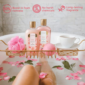 spa luxetique body lotion pump detail illustrating moisturising finish