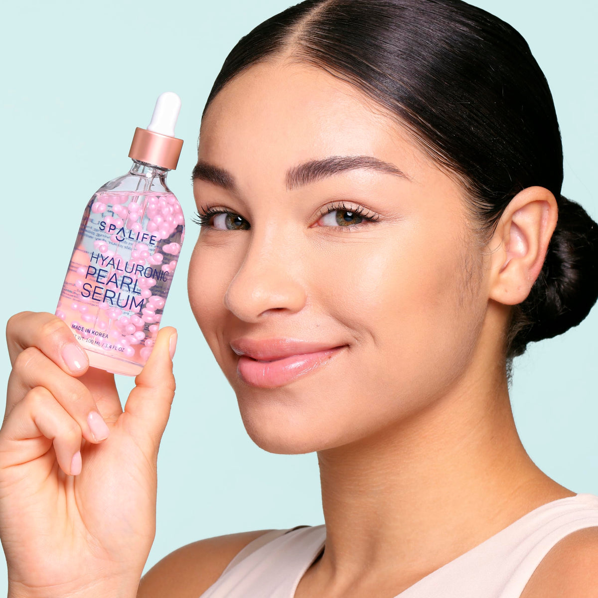 SpaLife pearl hyaluronic serum texture close-up for instant hydration