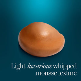 St.Tropez mousse on mitt applicator showing precise, mess-free application benefit