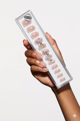 Static Nails front packaging showing Nude Glaze Round set and reusable tray for convenience