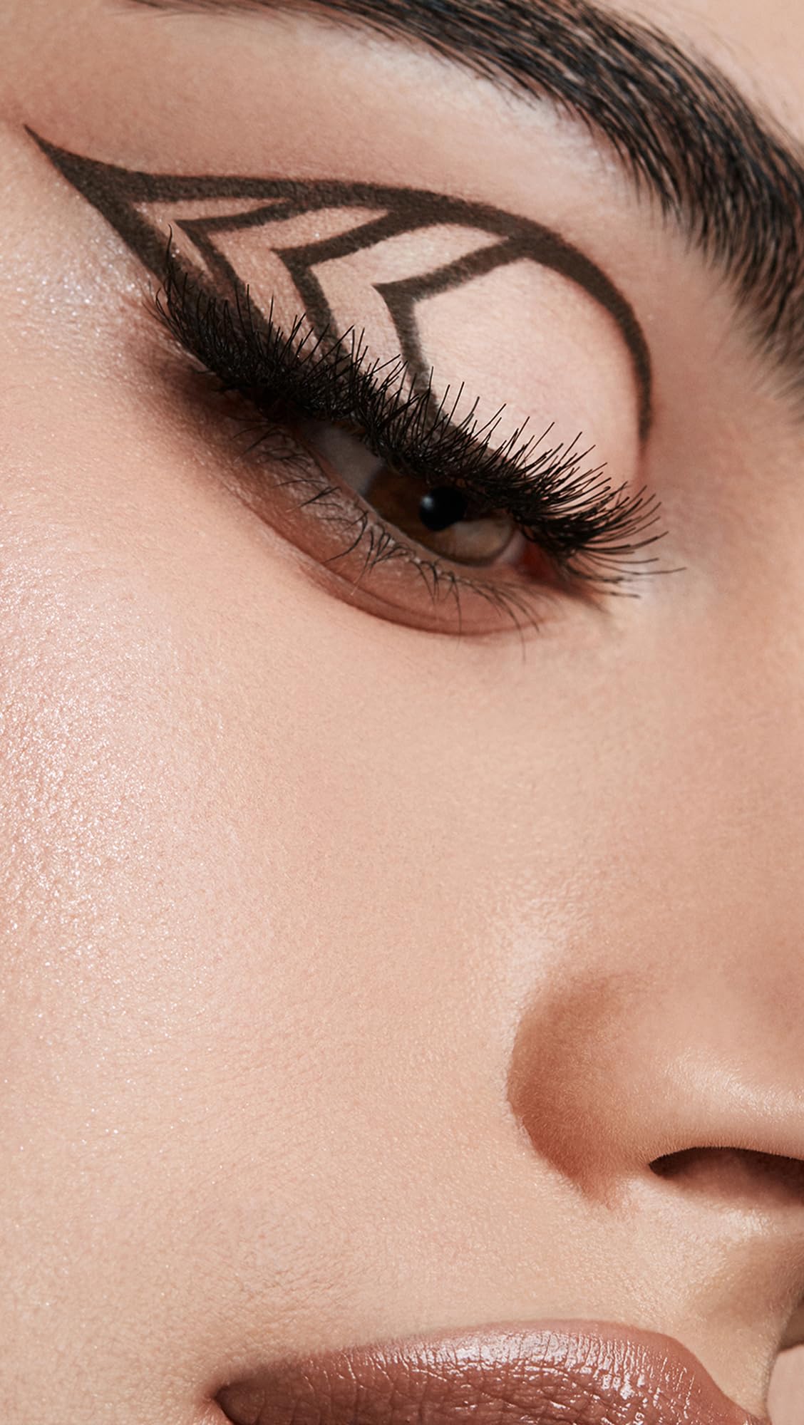 stila in use creating a winged eye look for long-lasting definition