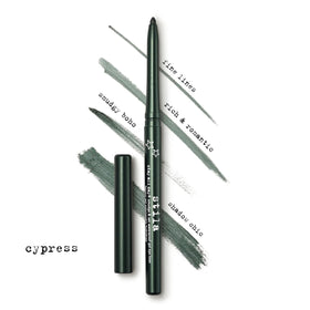 stila smudged smoky eye on model showing lasting definition