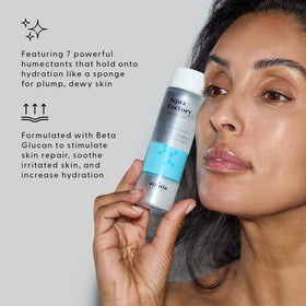 Stratia Aqua Factory pour texture closeup demonstrating lightweight absorbent feel