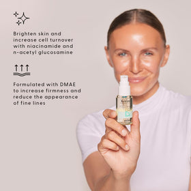 Stratia texture closeup illustrating lightweight serum-essence and fast absorption