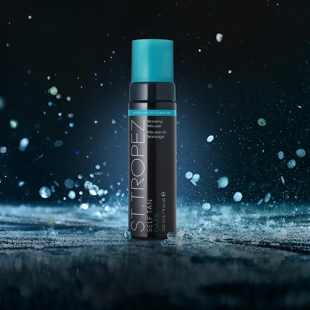St.Tropez mousse texture close-up illustrating smooth, quick-dry finish