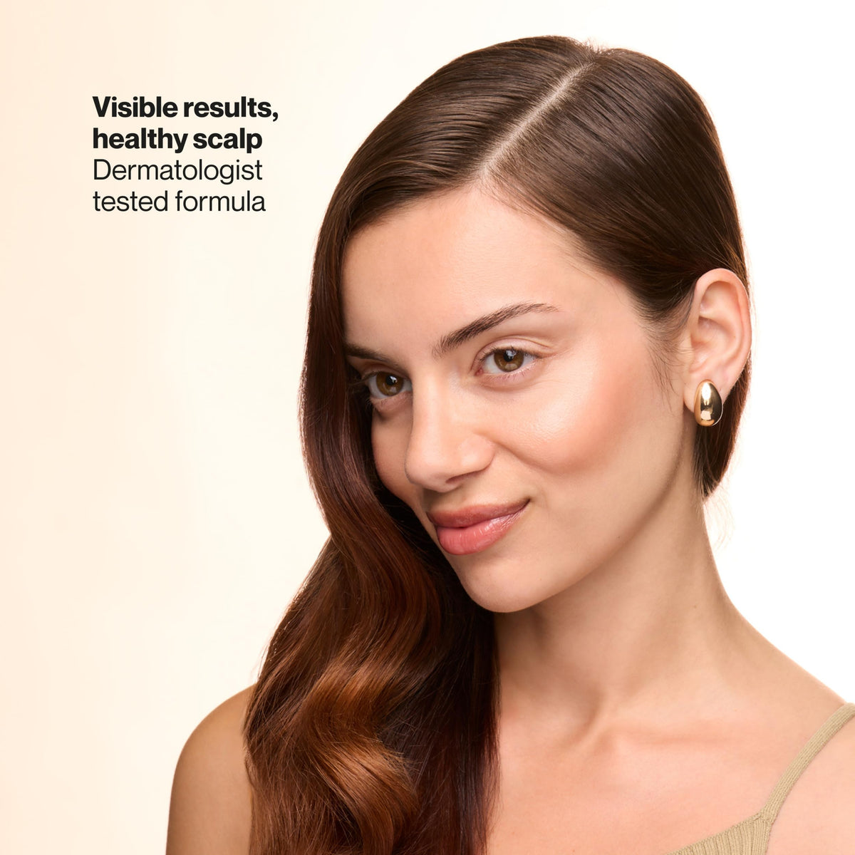 Suave in-shower use applied to wet hair for conditioning and cleansing